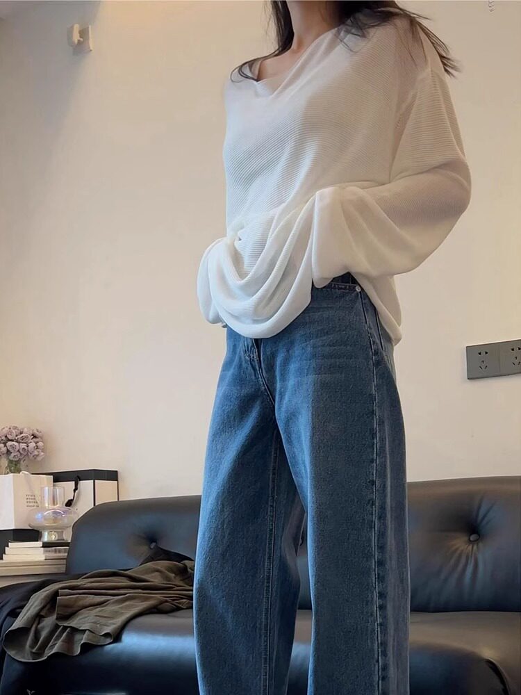 Women's blue slim-fit wide-leg jeans